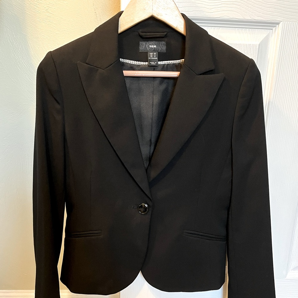 H&M black blazer